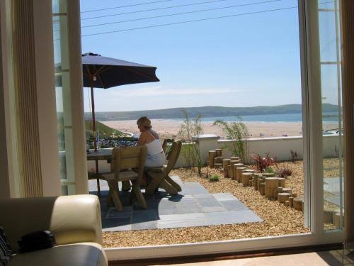 SouthoverBeach Sea View balconies